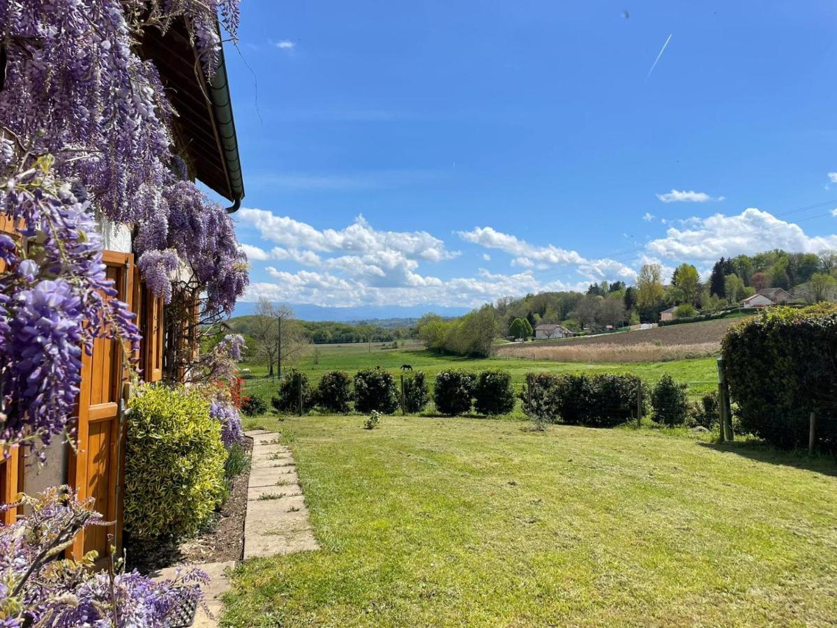 La Maison Des Commis Morestel Luaran gambar
