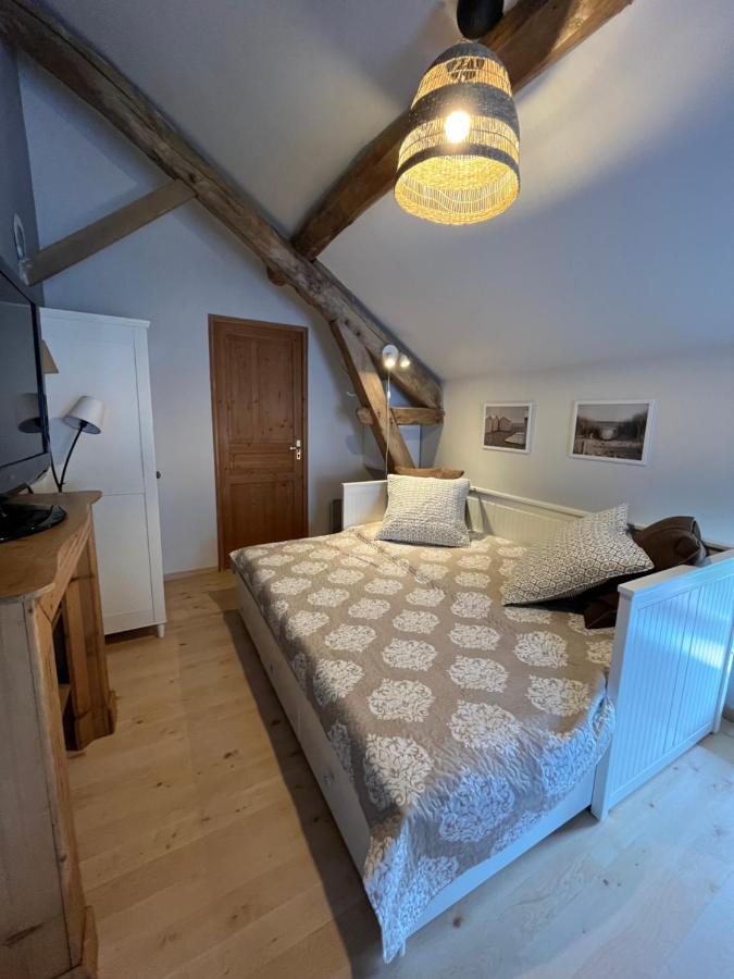 La Maison Des Commis Morestel Luaran gambar